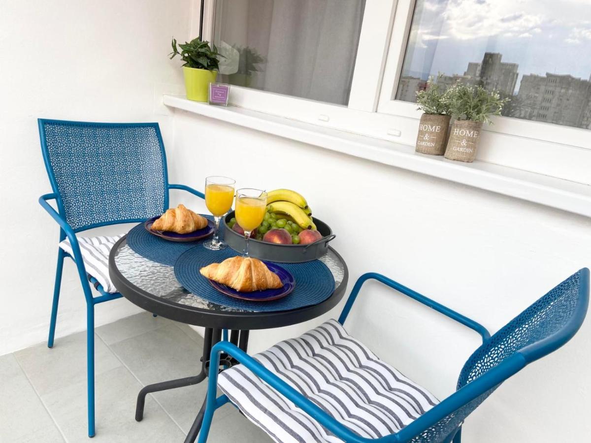 Sunny Apartment In Rijeka Luaran gambar