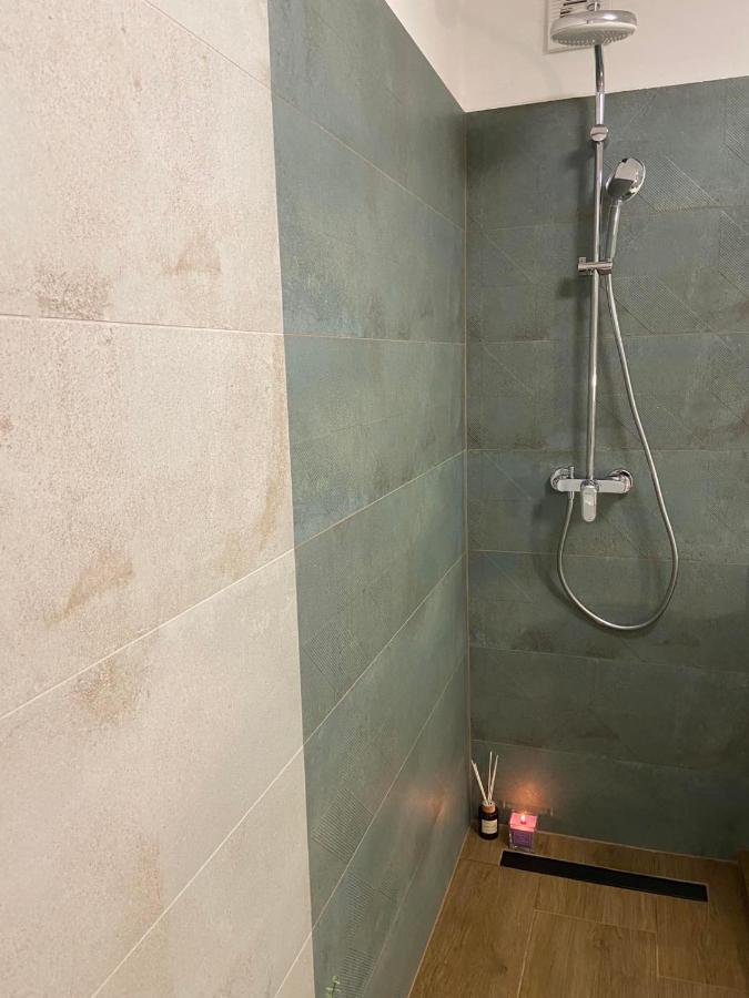 Sunny Apartment In Rijeka Luaran gambar