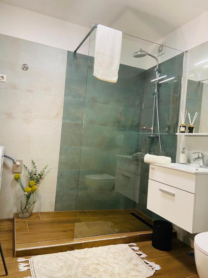 Sunny Apartment In Rijeka Luaran gambar