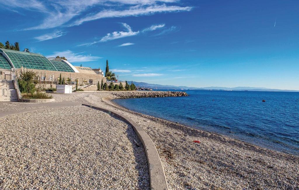 Sunny Apartment In Rijeka Luaran gambar